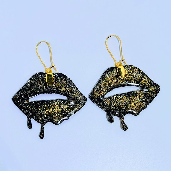 *SOLD OUT*🆕MBM "Black Gold" Drip Lip Earrings 2.65" - Picture 9 of 13